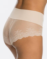 Spanx Undie-tectable Lace Hi-Hipster SPX SP0515