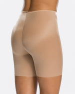SPANX Skinny Britches Mid-Thigh Sho SPX 10008R